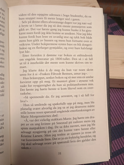 Katalysator mordet, Hans Olav Lahlum