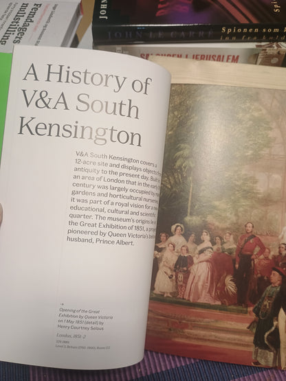 V & A South Kensington: Guidebook