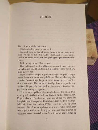 Tørst, Jo Nesbø
