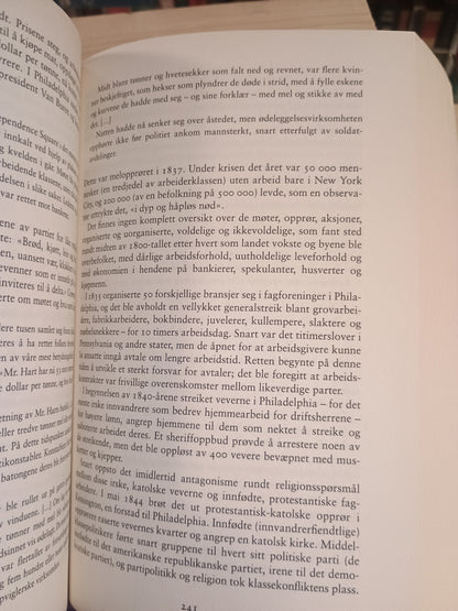 USA: Folkets historie, Howard Zinn