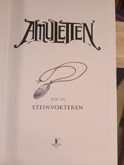 Amuletten: Steinvokteren, Kazu Kibuishi