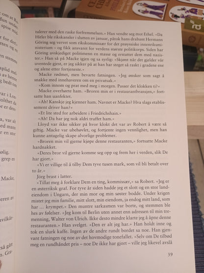 Vinter over verden, Ken Follett