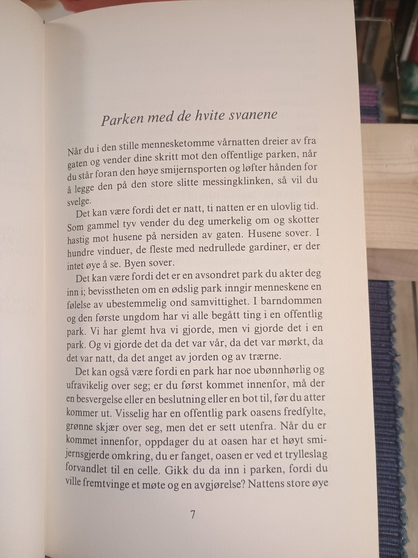 Sangen om den røde rubin, Agnar Mykle