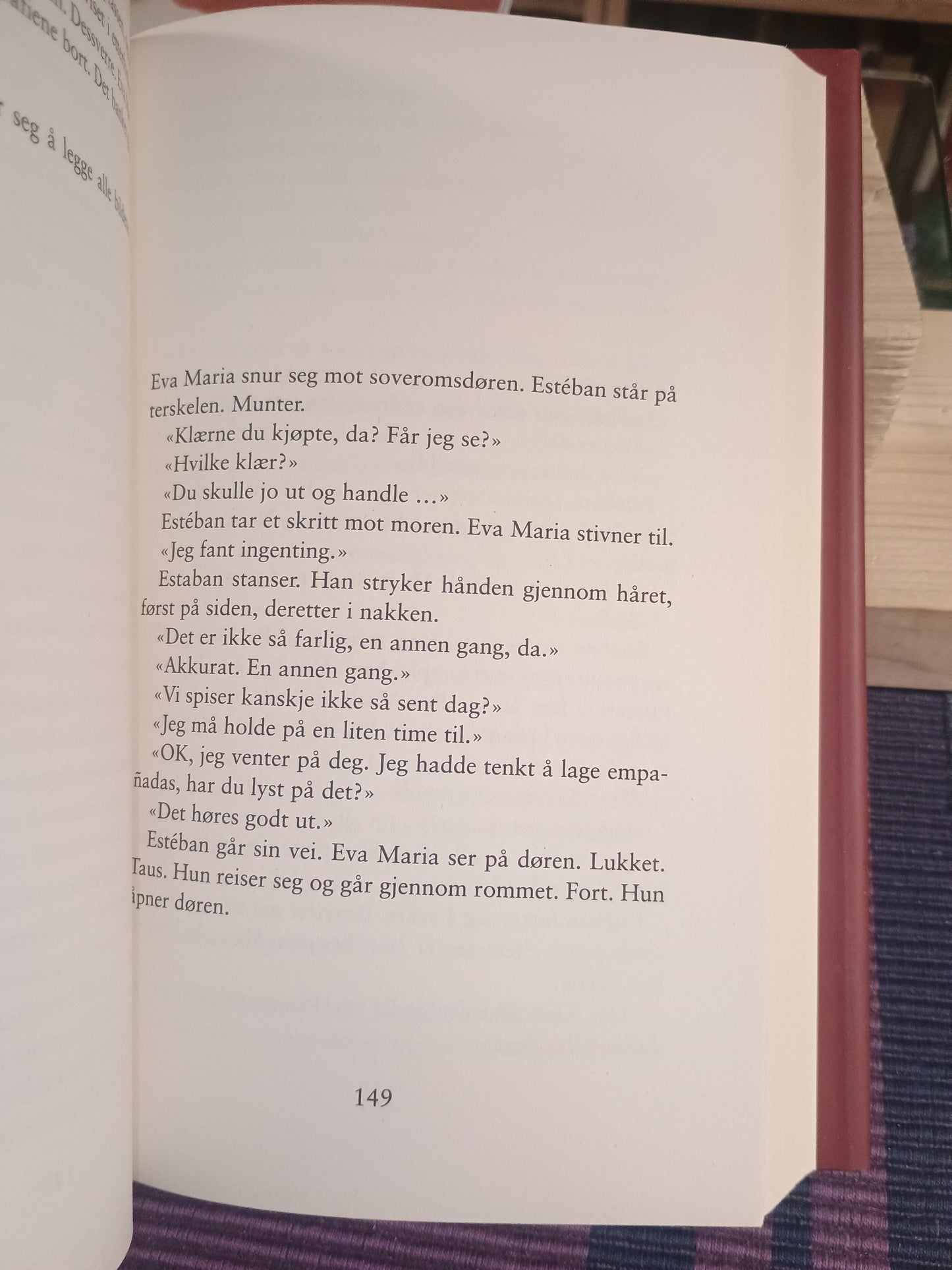 Mysteriet Lisandra P., Hėlène Crėmillon