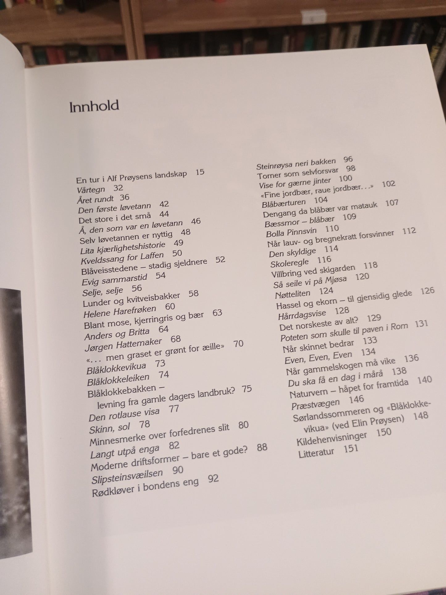 Finn et strå og træ dom på: Alf Prøysens blomster og planter i dikt og bilder, Klaus Høiland
