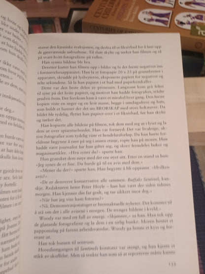 Vinter over verden, Ken Follett
