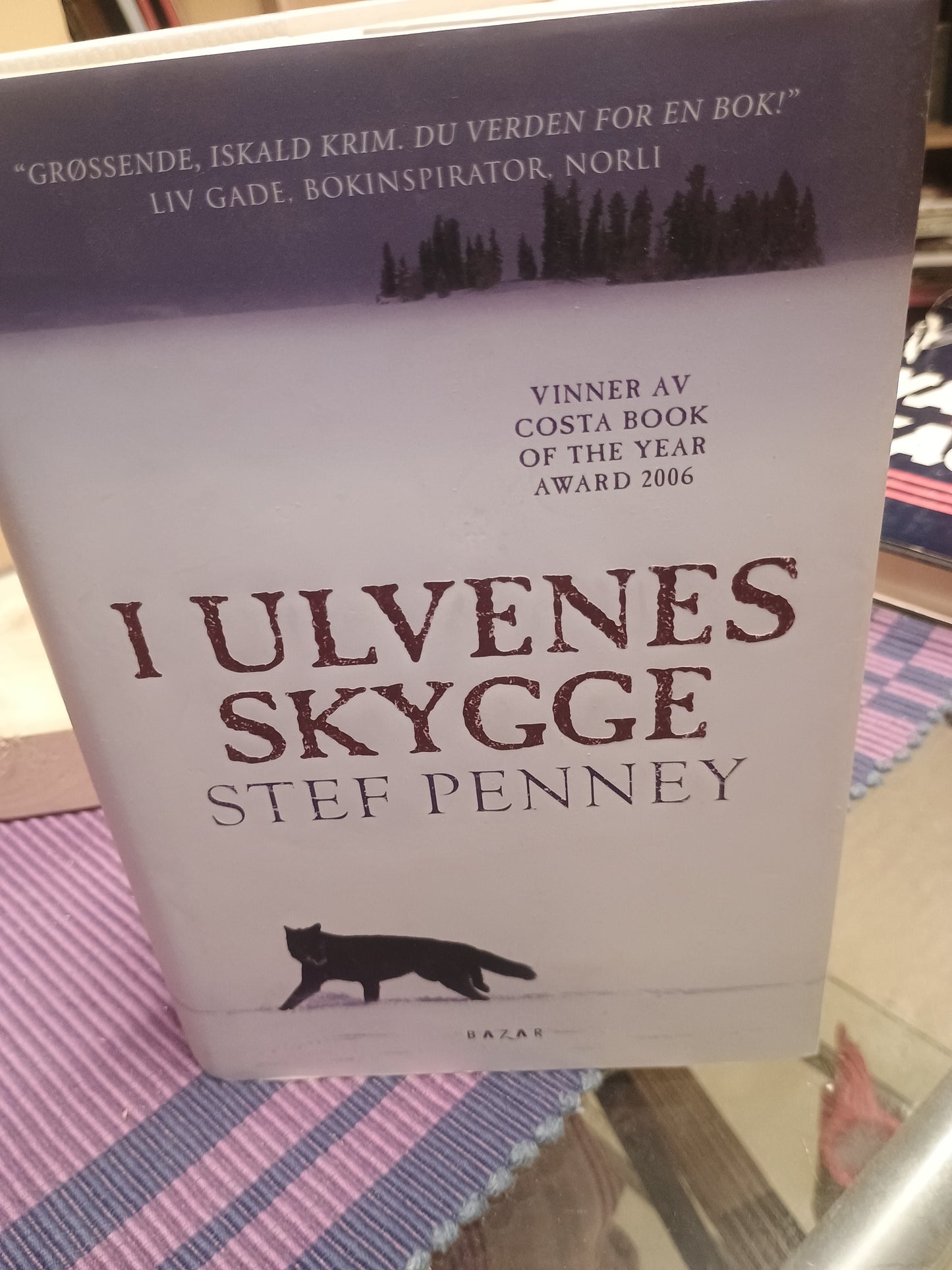 I ulvenes skygge, Stef Penney