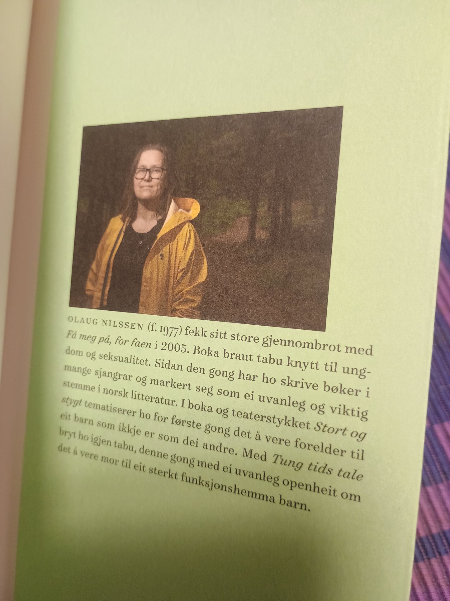Tung tids tale, Olaug Nilssen