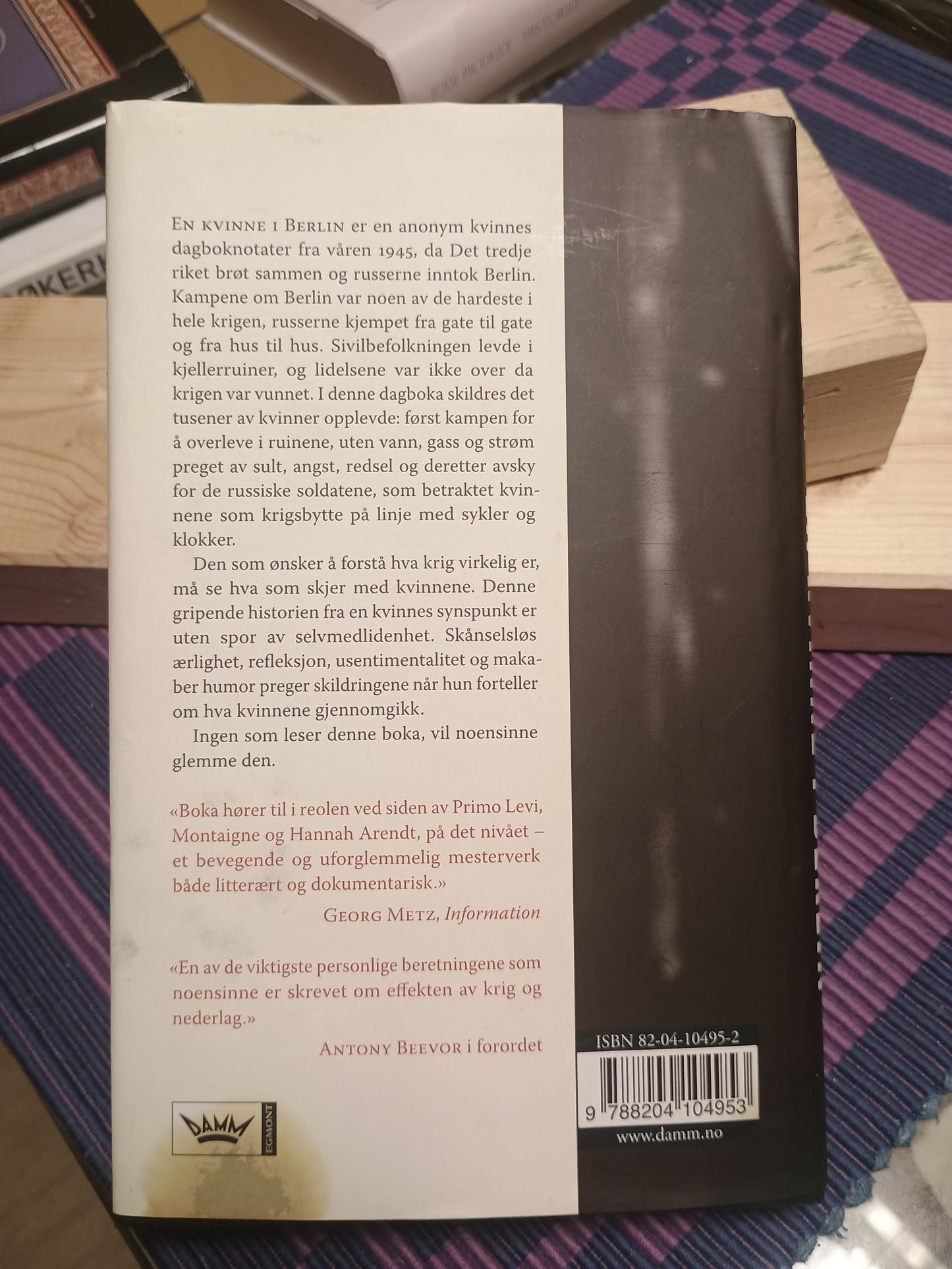 En kvinne i Berlin, Anonym