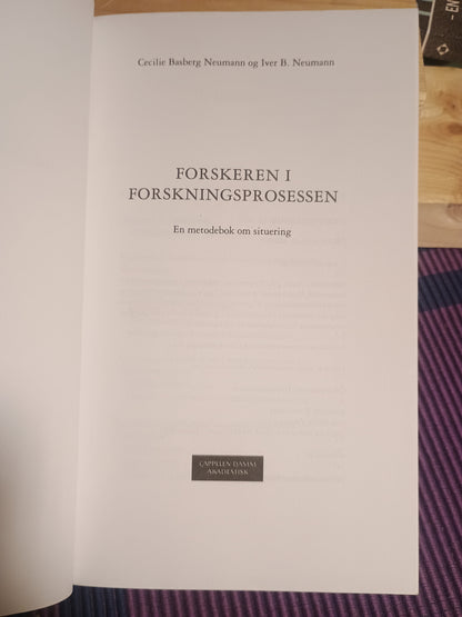 Forskeren i forskningsprosjektet. Cecilie B. Neumann og Iver B. Neumann
