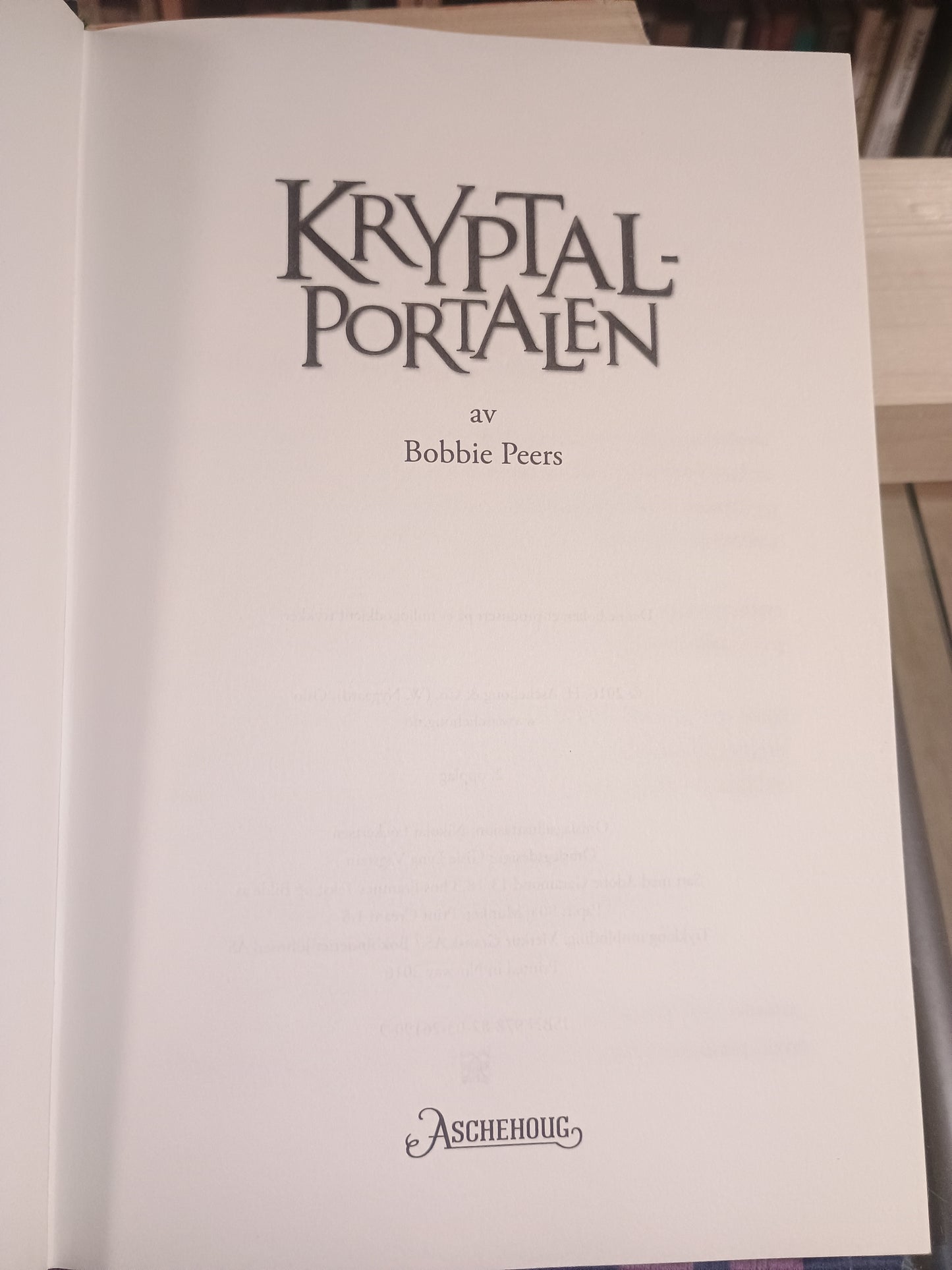 William Wenton 2: Kryptalportalen, Bobbie Peers