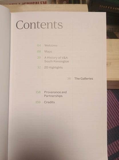 V & A South Kensington: Guidebook