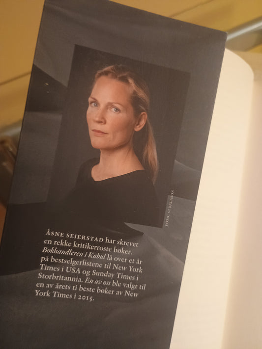 To søstre, Åsne Seierstad