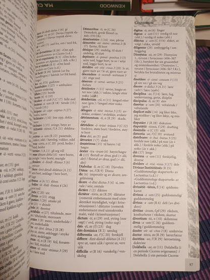 Omnibus 1, tekstbok, V. Toggen, R. Hesse og Gudrun Haastrup
