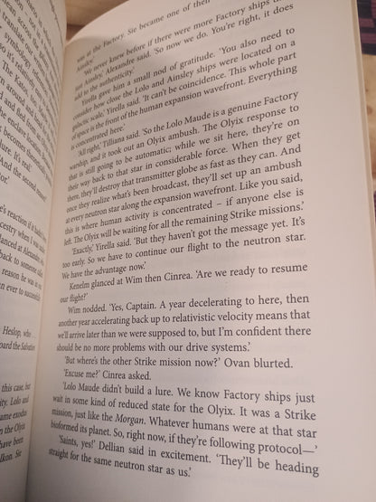 The saints of salvation, Peter F. Hamilton