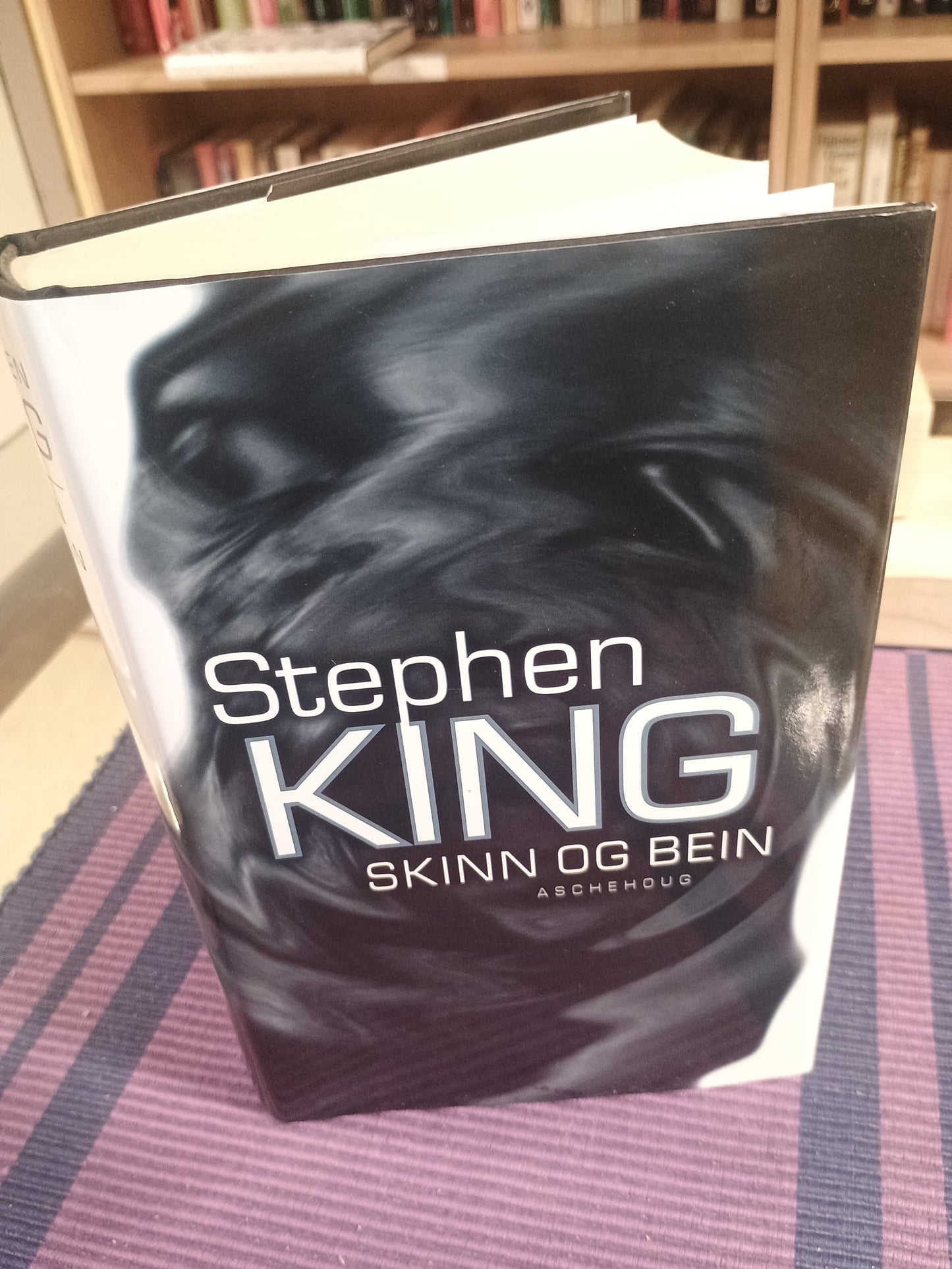 Skinn og bein, Stephen King