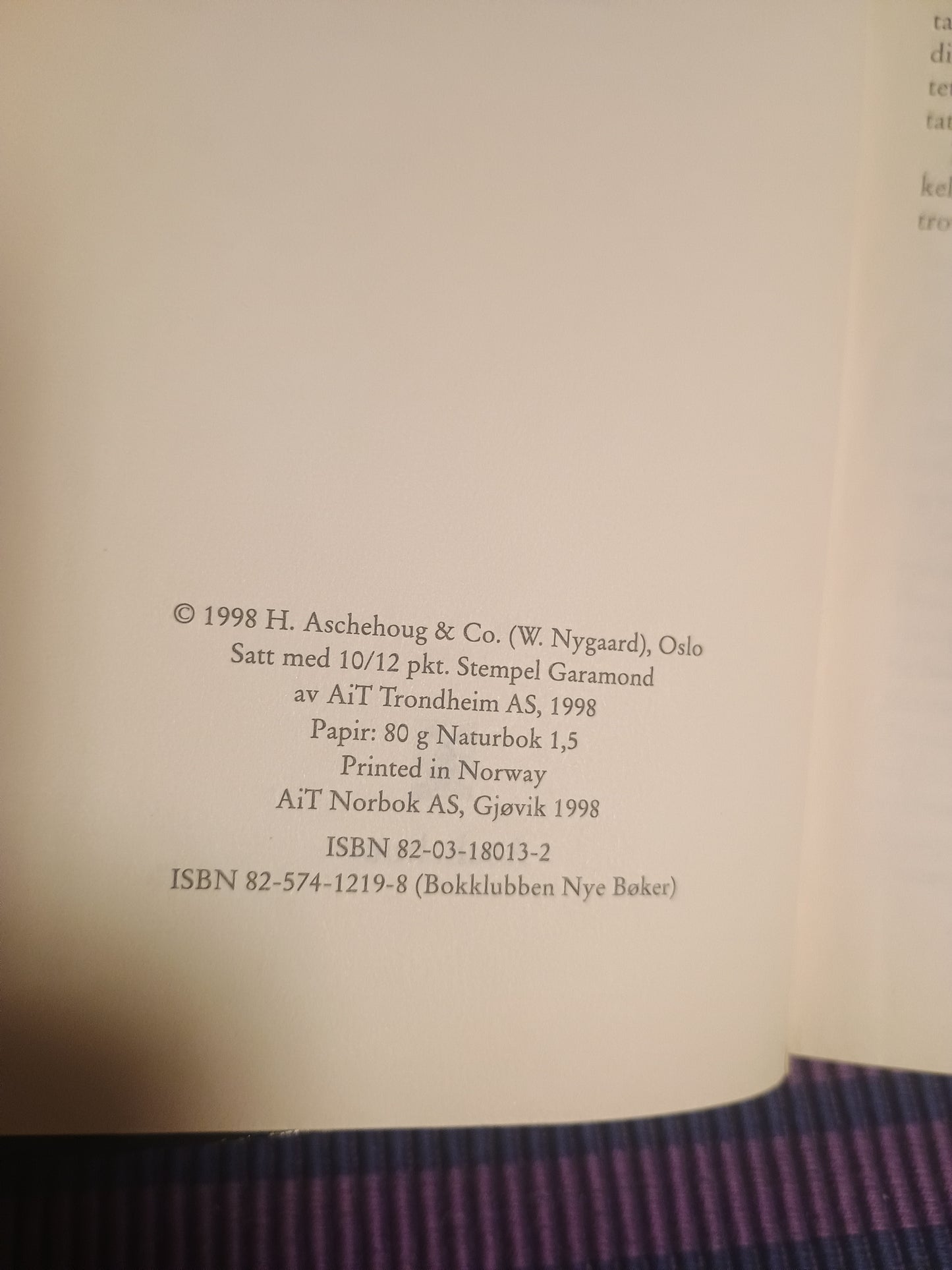 Kakerlakkene, Jo Nesbø