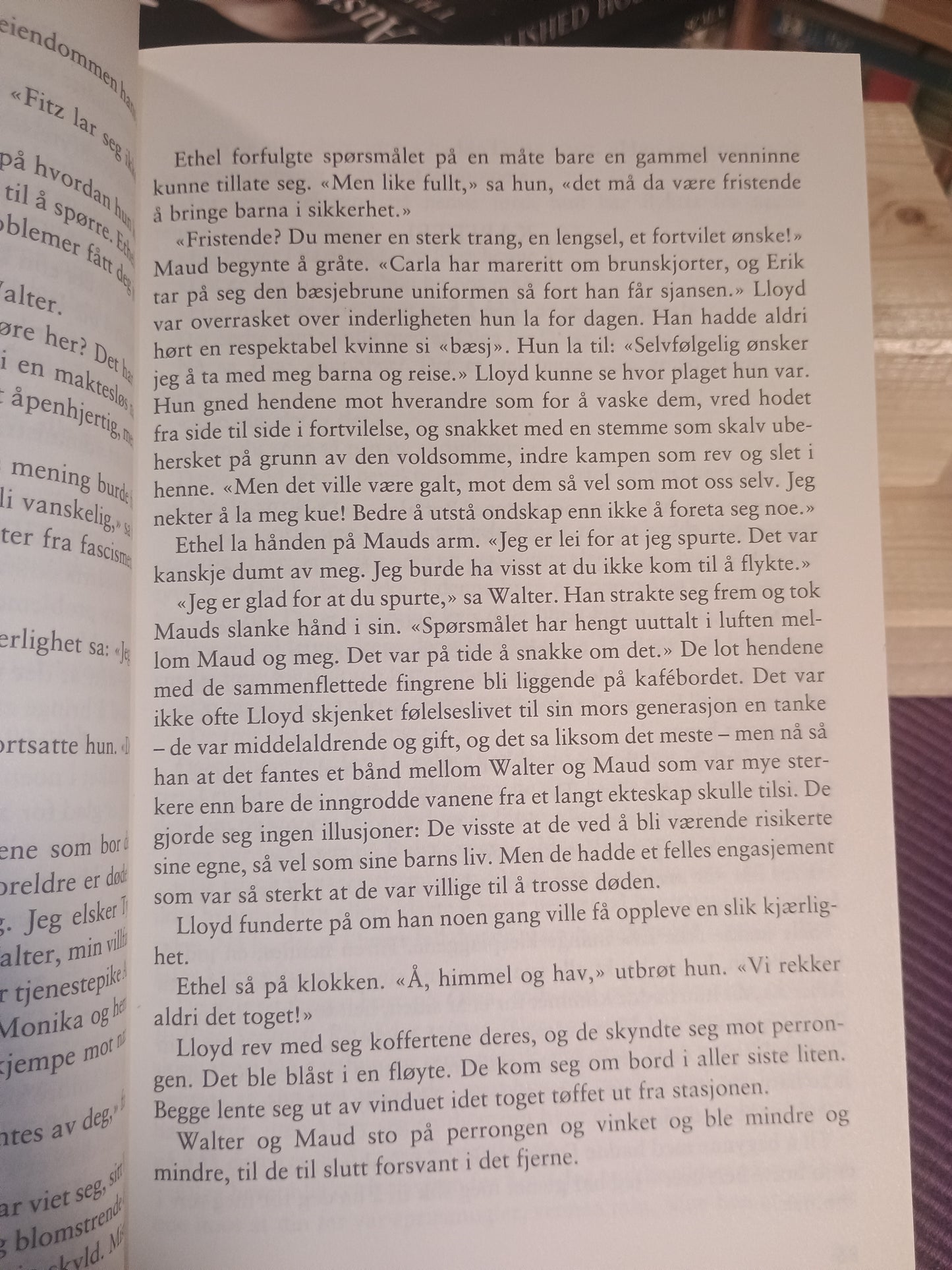 Vinter over verden, Ken Follett
