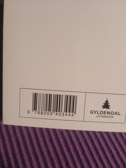 Snøstorm og mandelduft. Camilla Läckberg