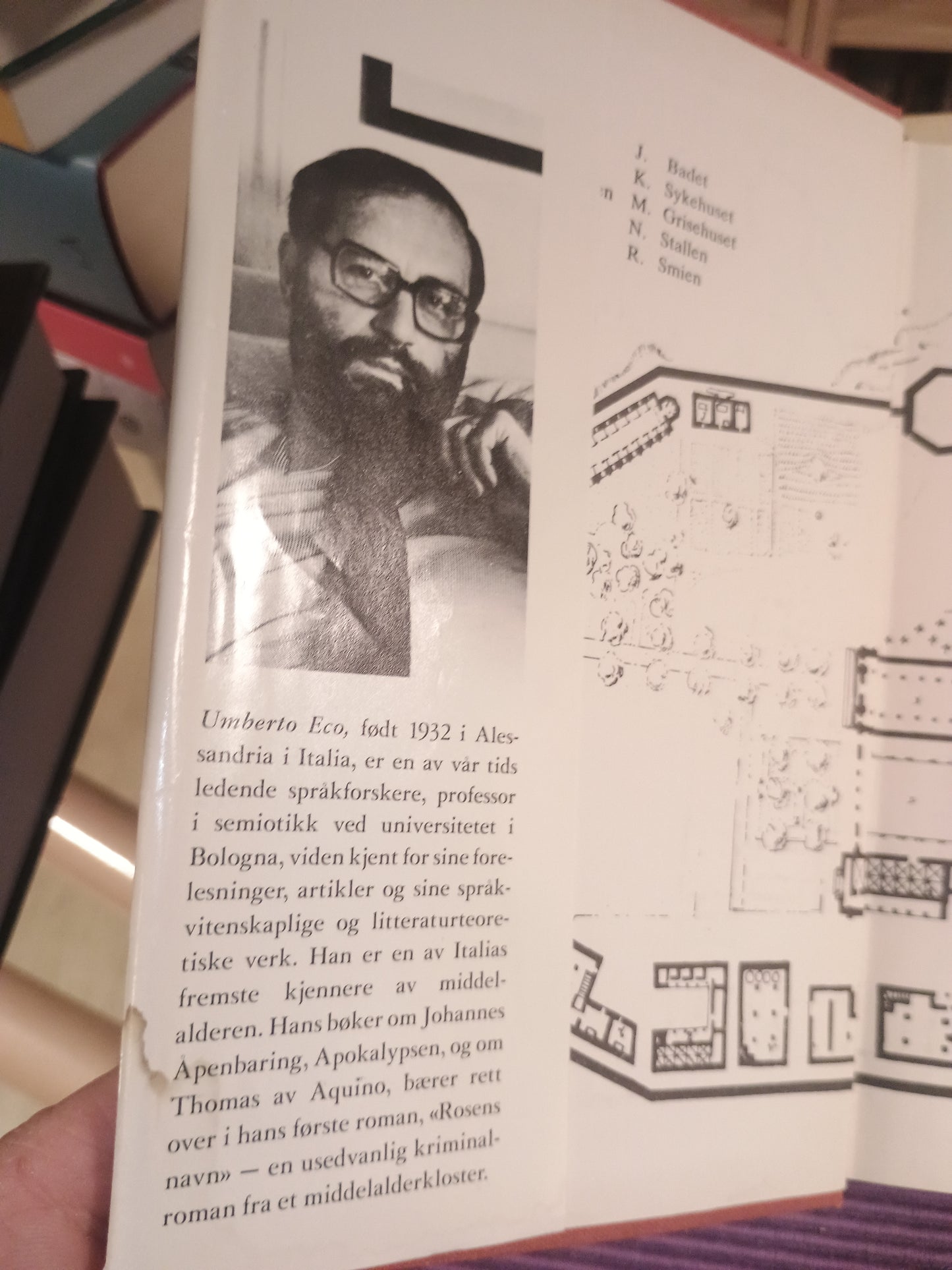 Rosenes navn, Umberto Eco