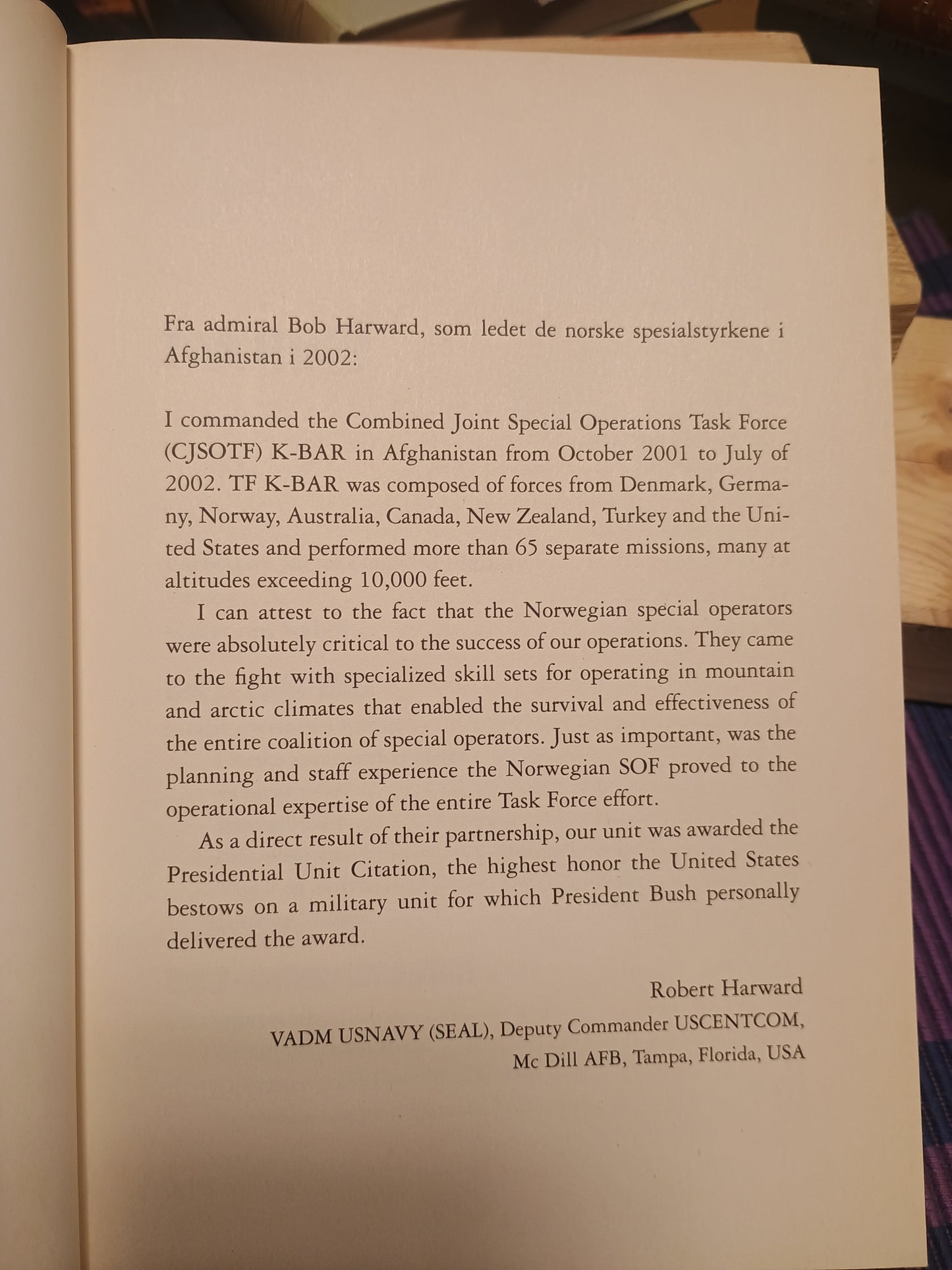 Krigere og diplomater, Tom Bakkeli