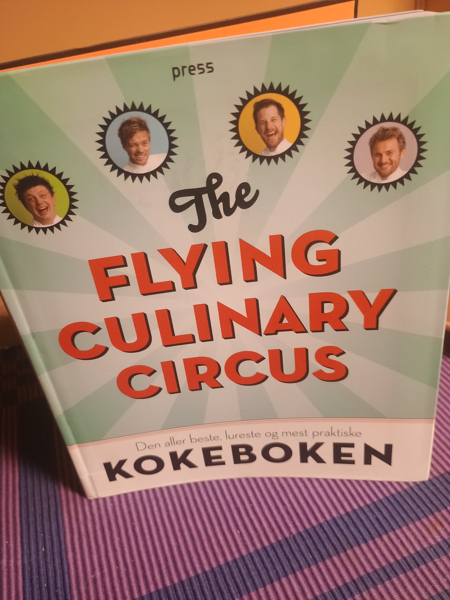 The flying culinary circus