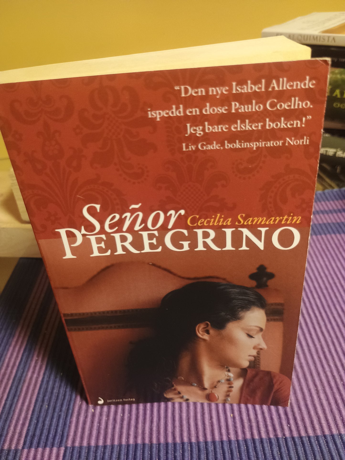 Señor Peregrino, Cecilia Samartin