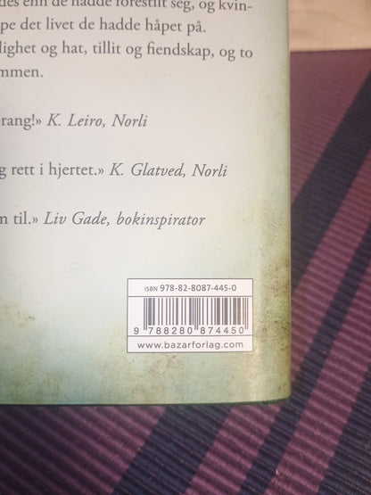 Den lange hvite skyens land, Sarah Lark