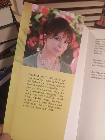 Øya under havet, Isabel Allende