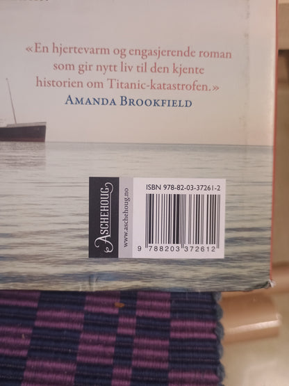 Kvinner og barn først, Gill Paul