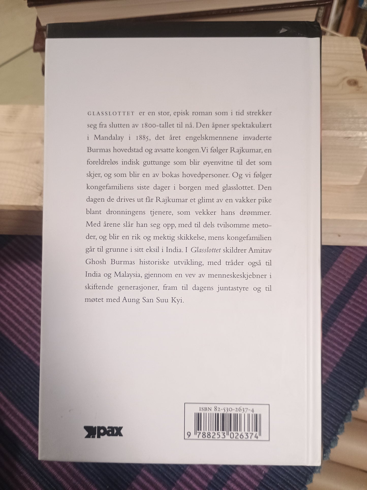 Glasslottet, Amitav Ghosh