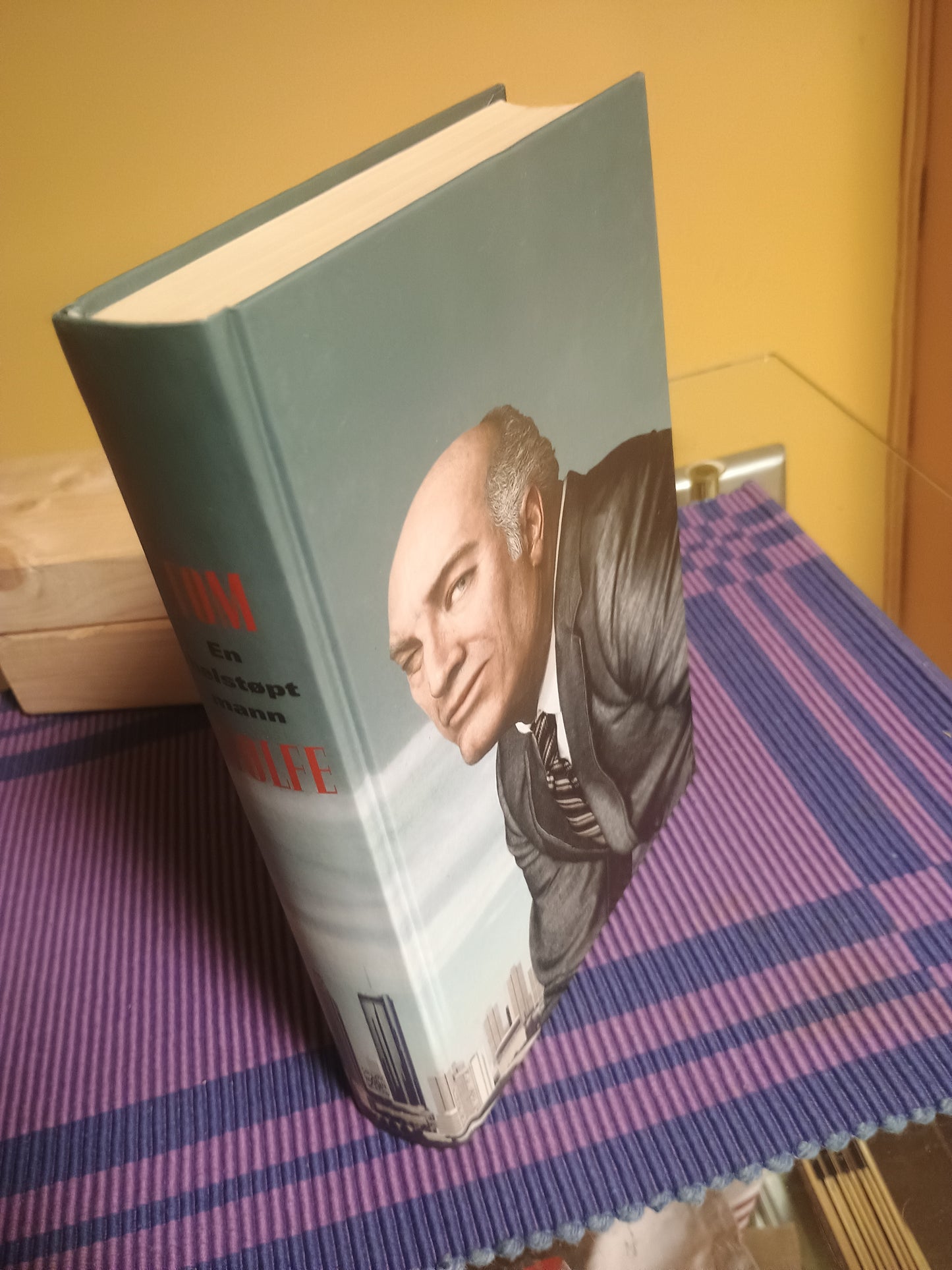 En helstøpt mann, Tom Wolfe