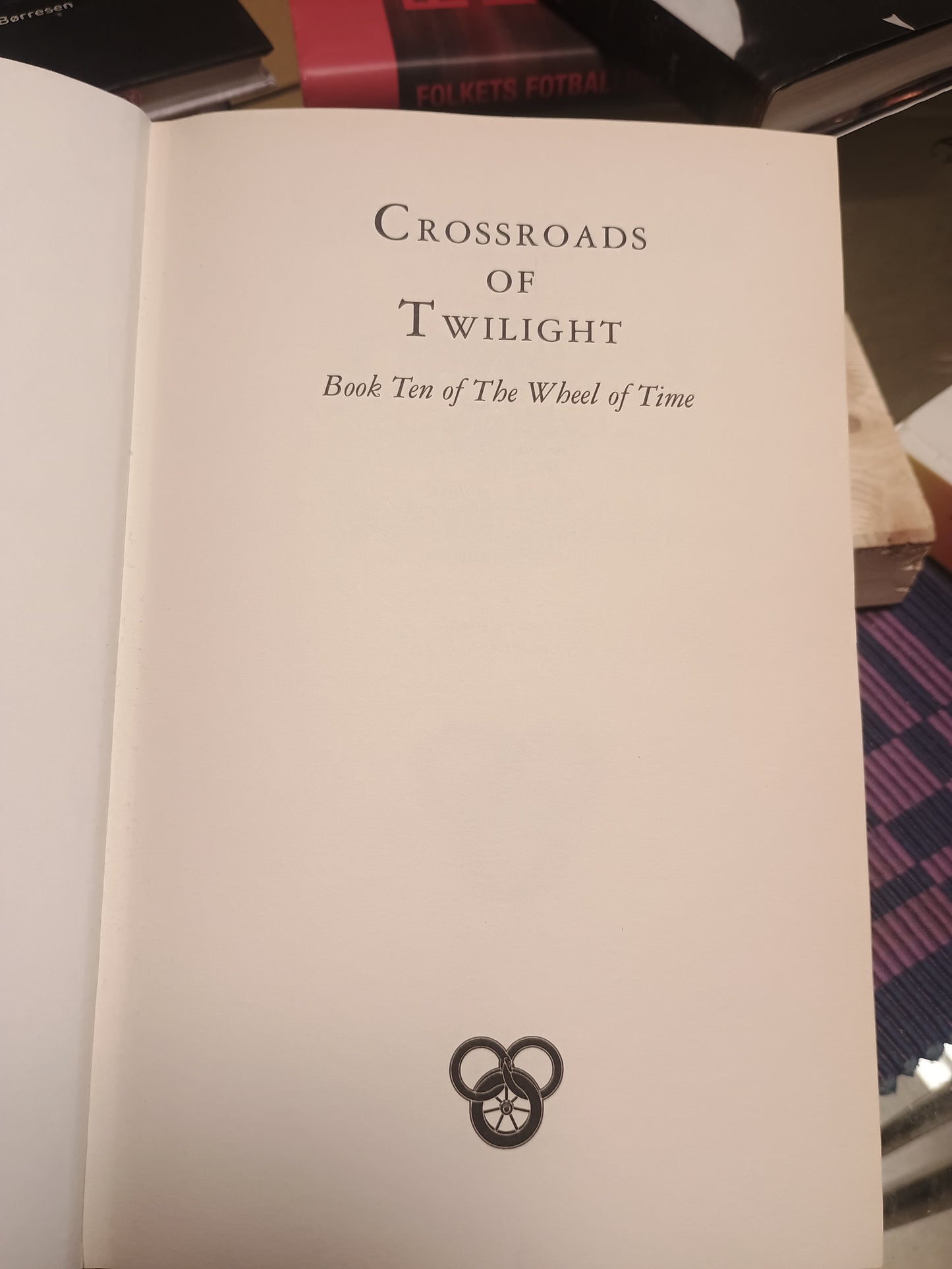 Crossroads of Twilight, Robert Jordan